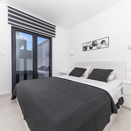 Luxury Apartment Pia With Swimming Pool And Grill Trogir Exteriör bild