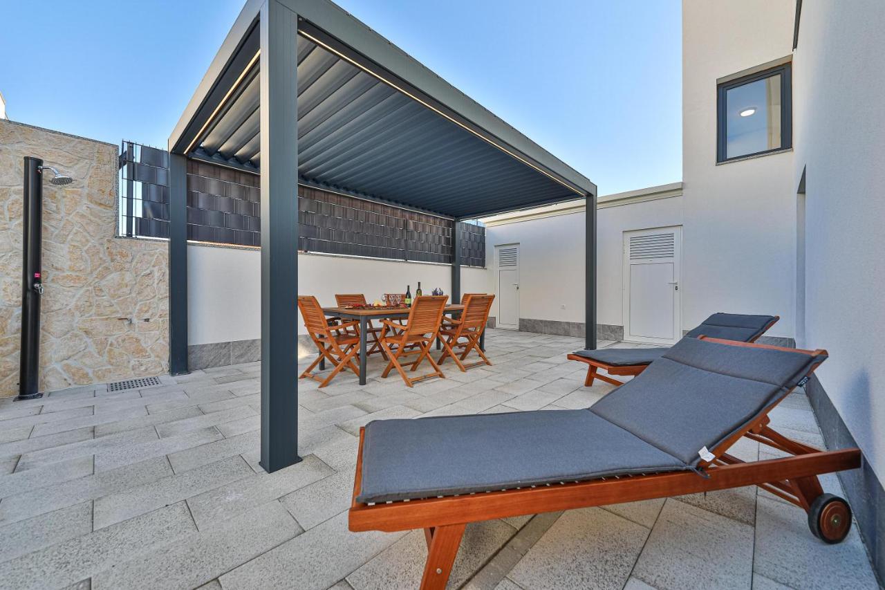 Luxury Apartment Pia With Swimming Pool And Grill Trogir Exteriör bild