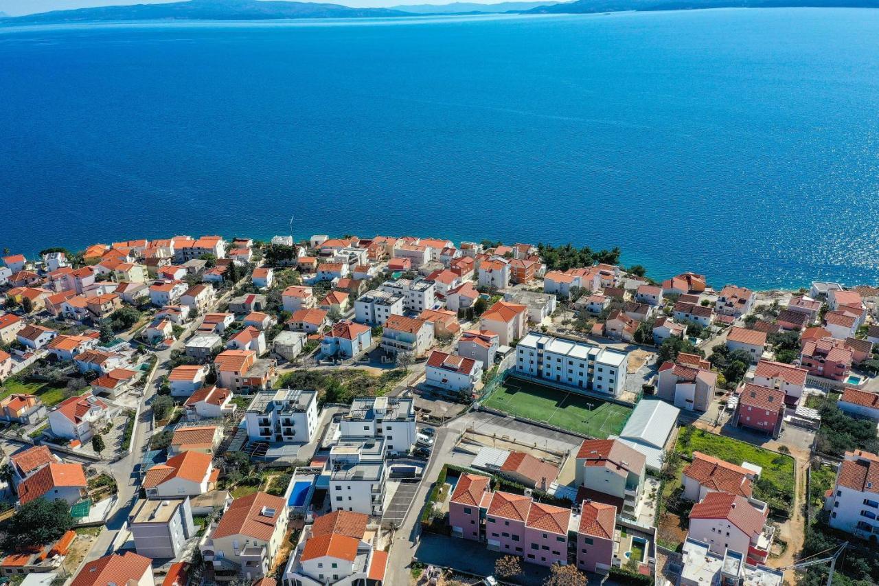 Luxury Apartment Pia With Swimming Pool And Grill Trogir Exteriör bild