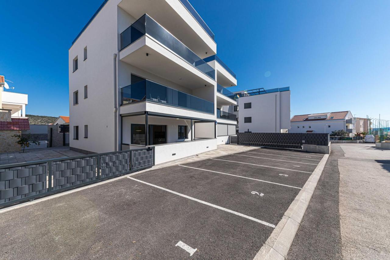 Luxury Apartment Pia With Swimming Pool And Grill Trogir Exteriör bild